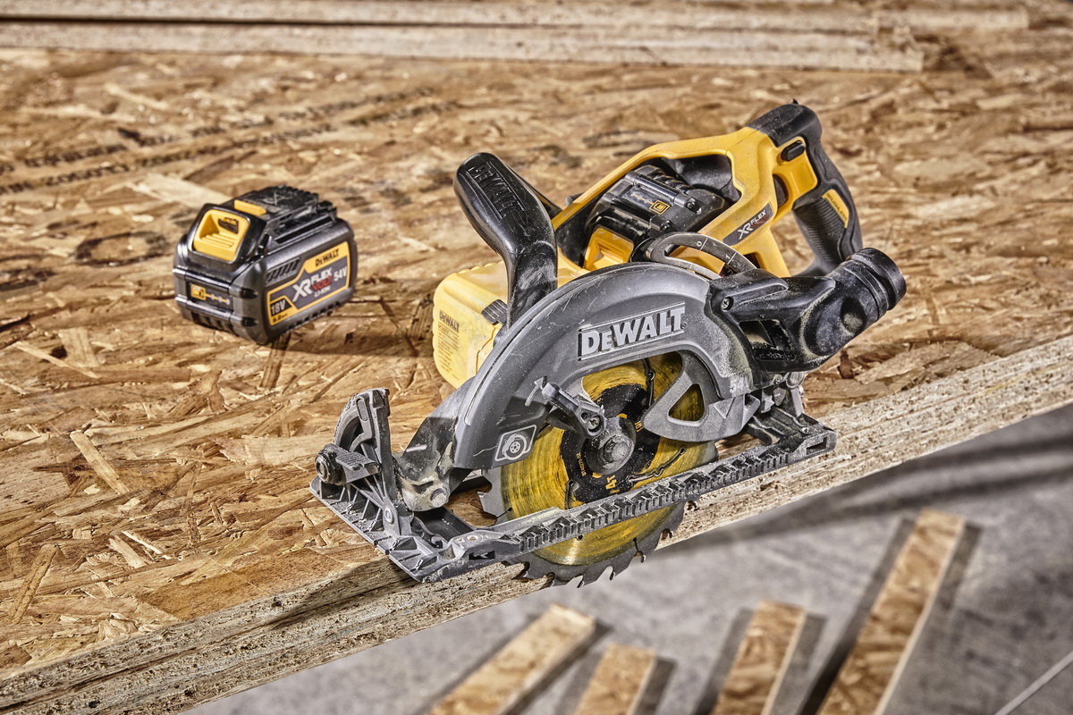 Aku pila FLEXVOLT 54V Dewalt DCS577 N