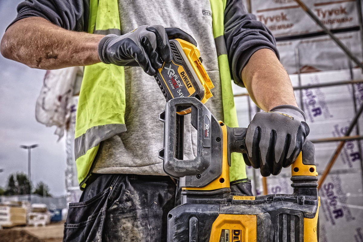 Kombinované kladivo FLEXVOLT 54V Dewalt DCH733 N