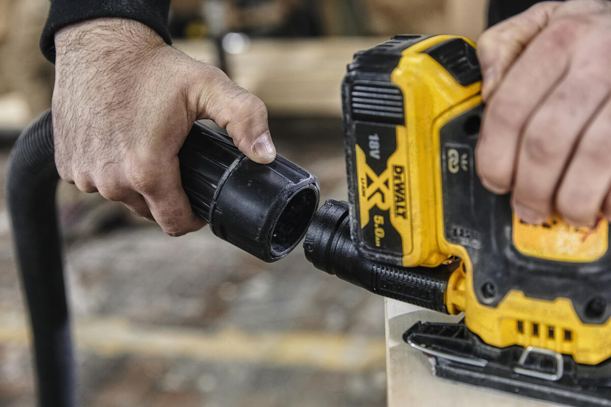 Vibrační aku bruska Dewalt DCW200 P2