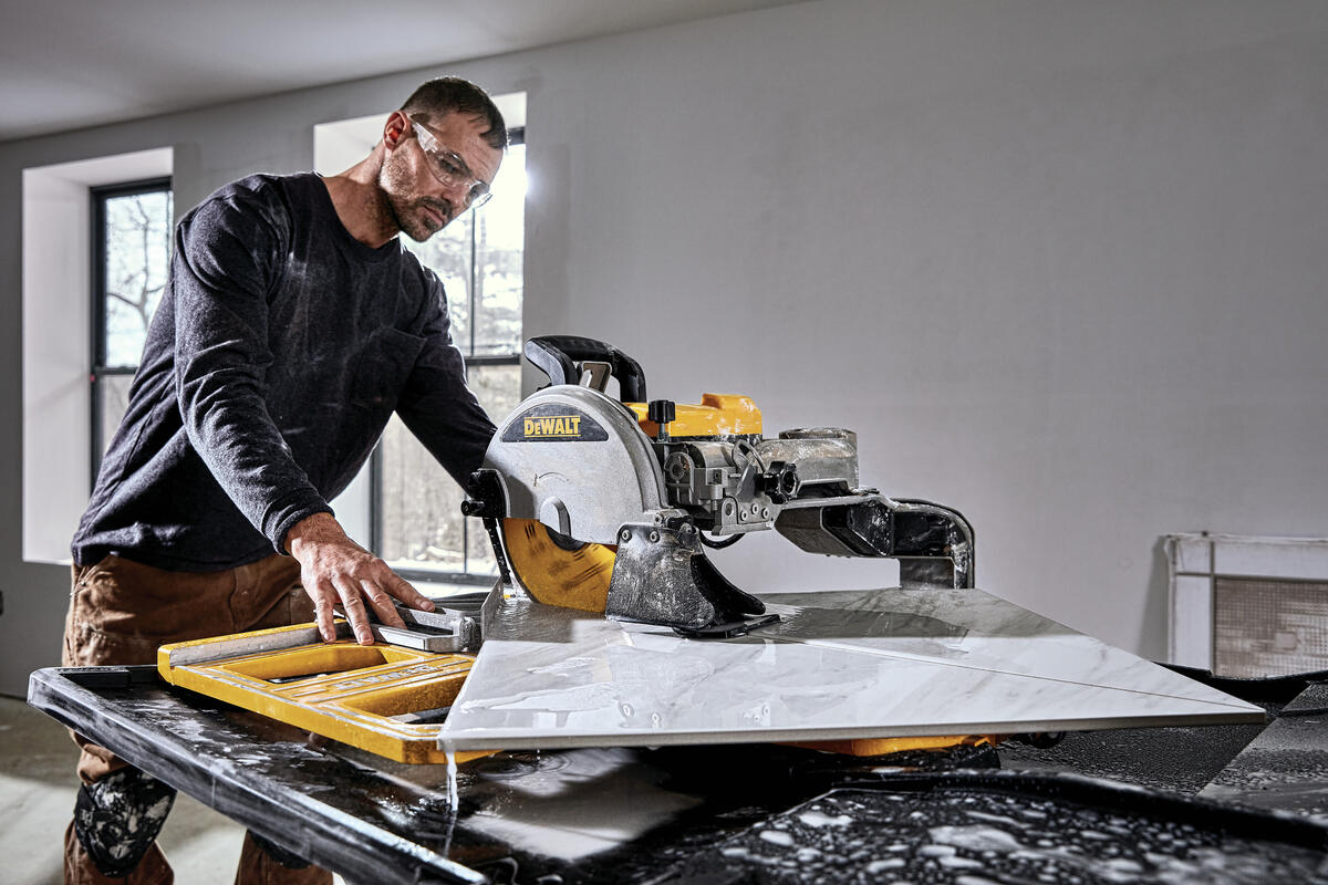 Stojan k řezačce dlažby Dewalt D240001