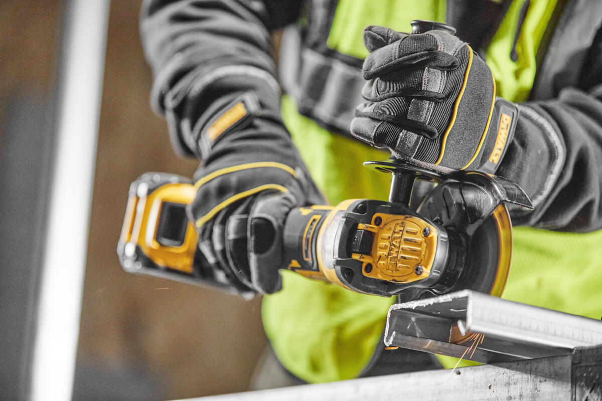 Bezuhlíková úhlová bruska Dewalt DCG409 NT