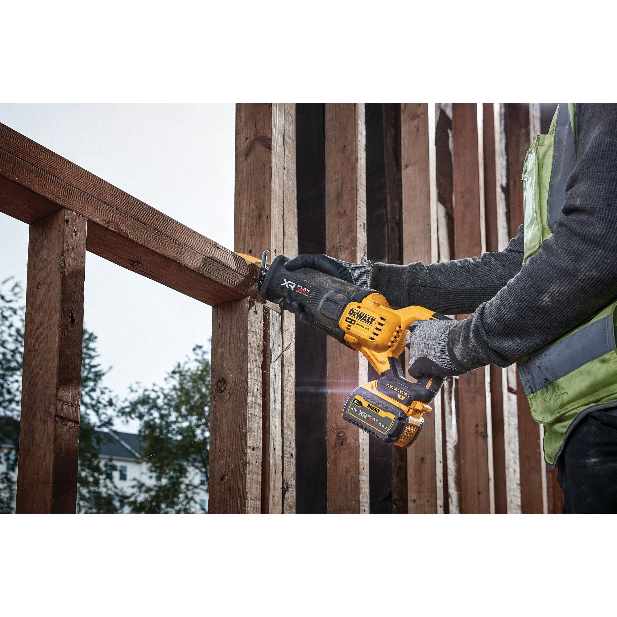 Dewalt mečová pila FLEXVOLT ADVANTAGE DCS386 T1