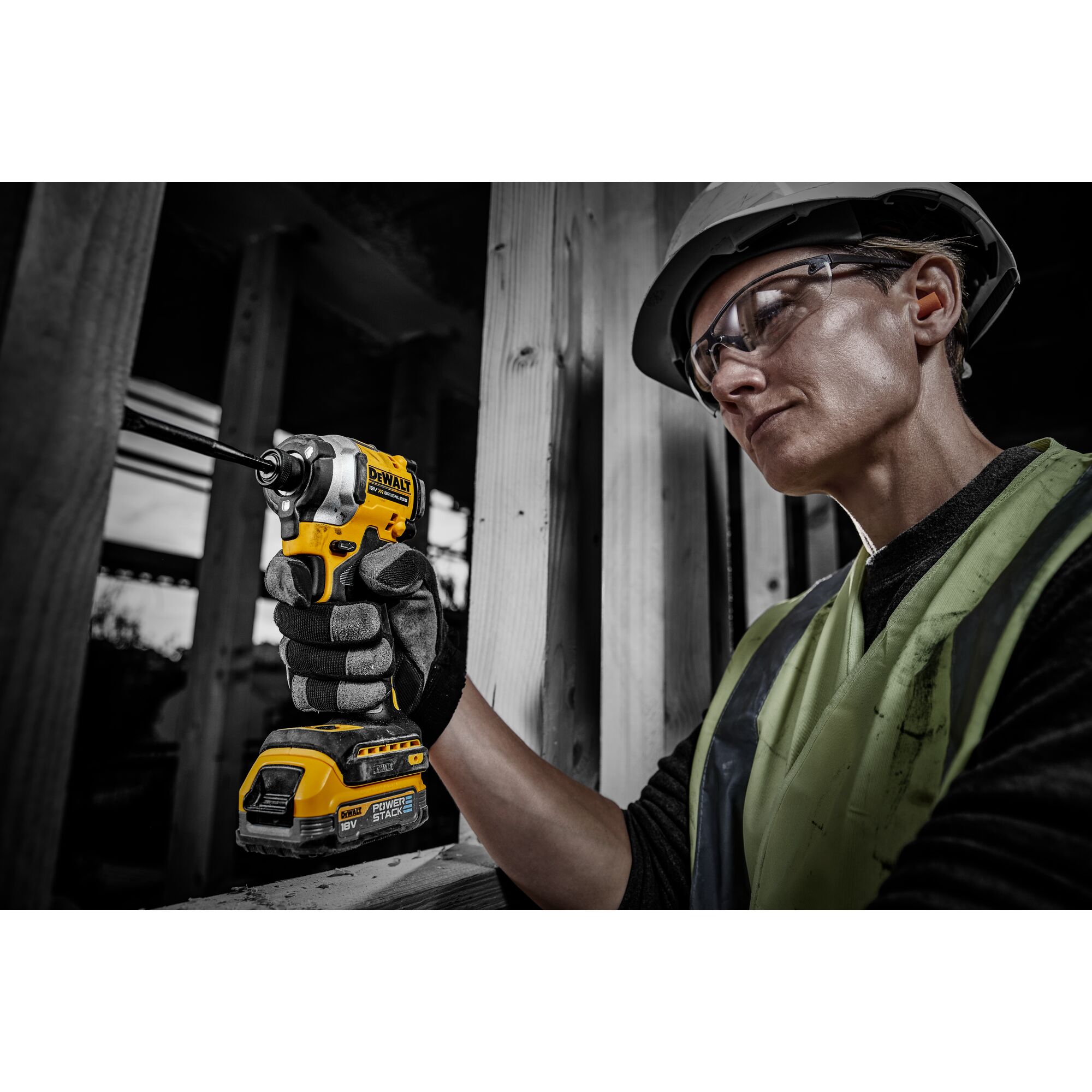 DeWALT 18V POWERSTACK akumulátor 1,7 Ah DCBP034 E2