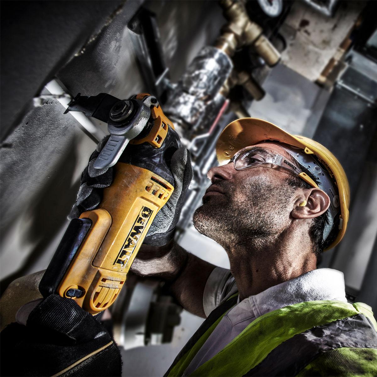 Oscilační multibruska Dewalt DWE315