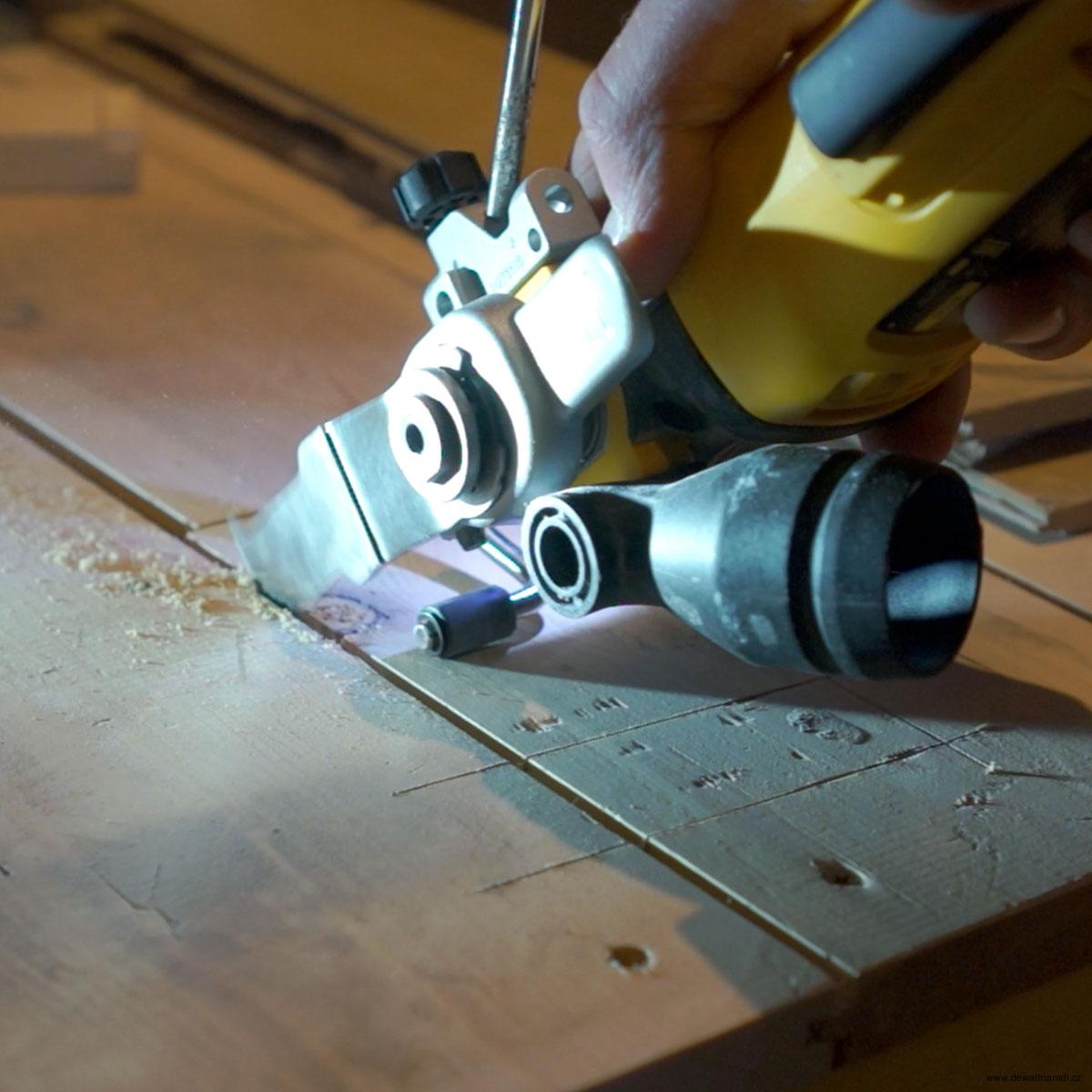 Oscilační multibruska Dewalt DWE315