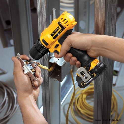 Dewalt aku vrtačka DCD710 D2