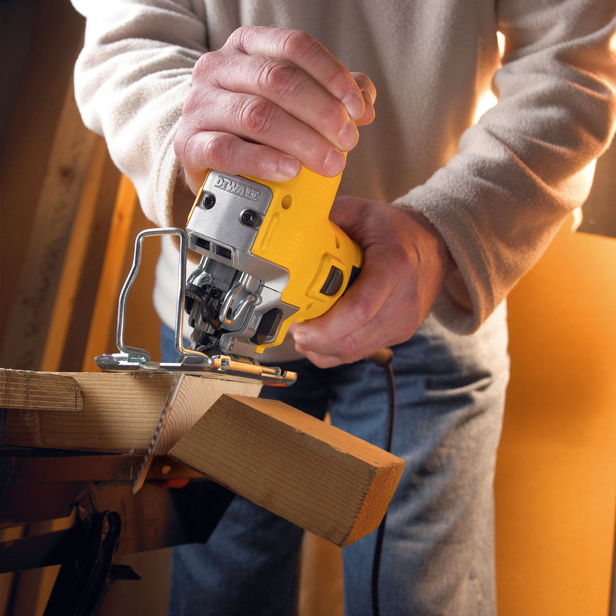 Přímočará pila DeWalt DW343 K