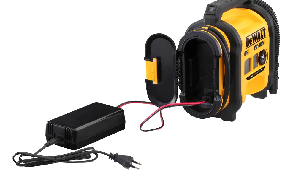 Aku vzduchový kompresor Dewalt DCC018 N