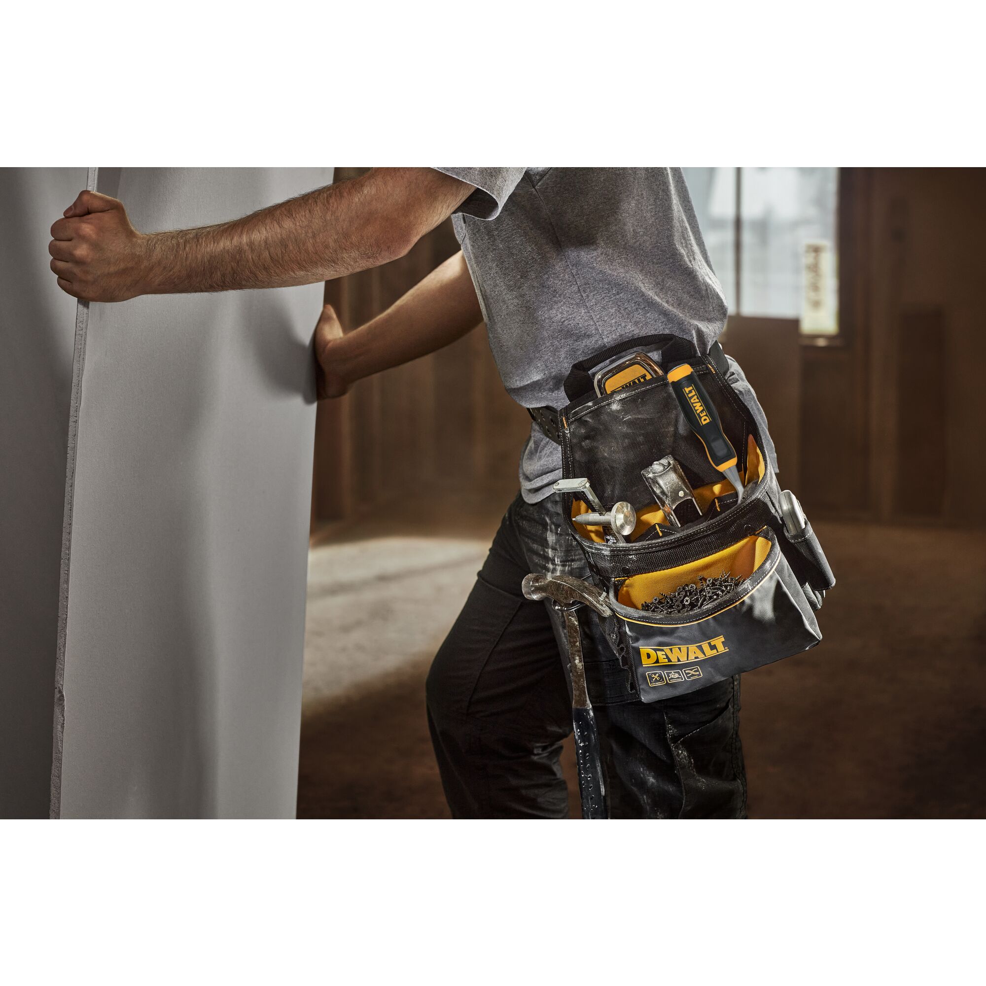 Opasková kapsa na nářadí včetně pásku Dewalt DWST40101-1