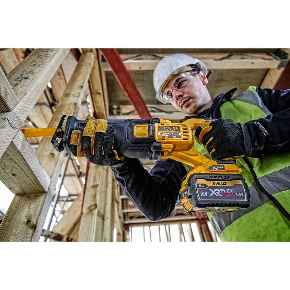 Dewalt mečová pila FLEXVOLT DCS389 NT