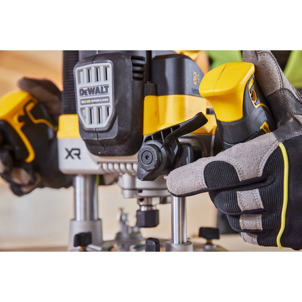 Dewalt aku frézka Dewalt DCW620 NT