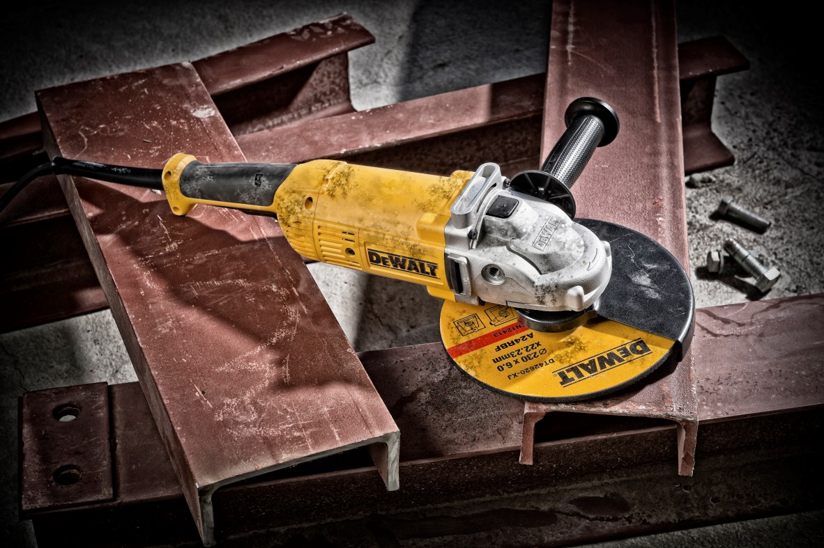 Úhlová bruska Dewalt DWE490 - 230 mm