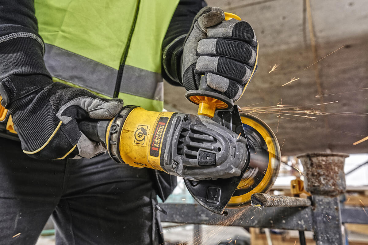 Aku bruska FLEXVOLT 54V Dewalt DCG418 T2