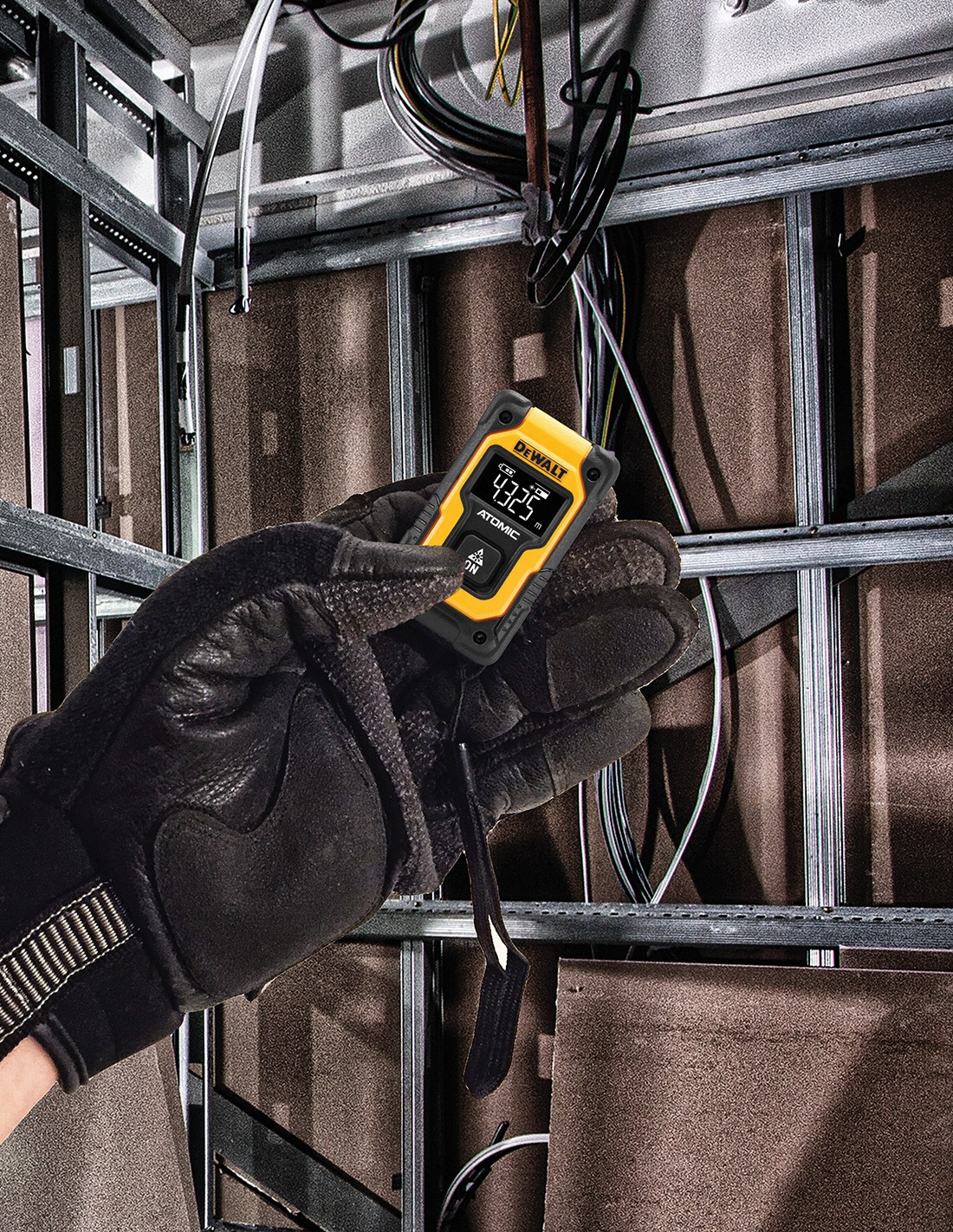 Laserový dálkoměr DeWALT DW055 PL