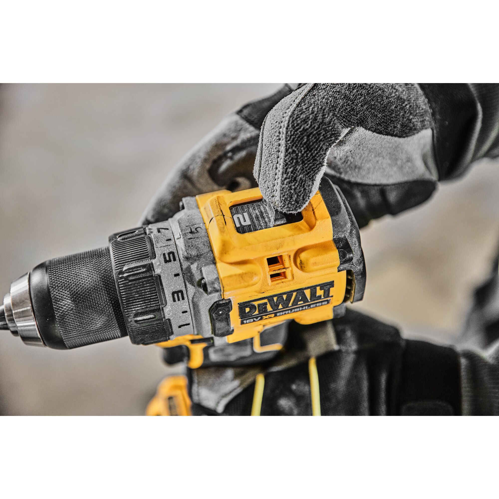 Bezuhlíková aku vrtačka DeWalt  DCD800 P2LRT