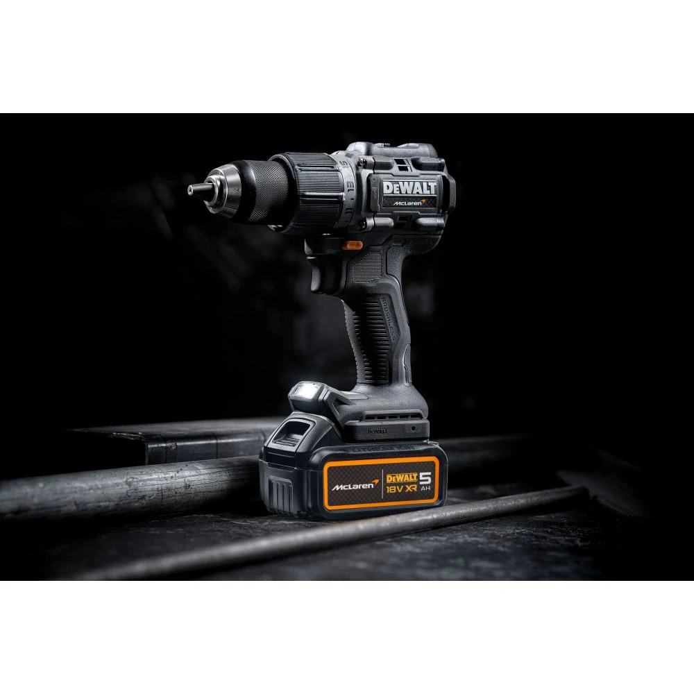 Limitovaná edice aku příklepová vrtačka Mclaren/DeWalt DCD85 MP2T
