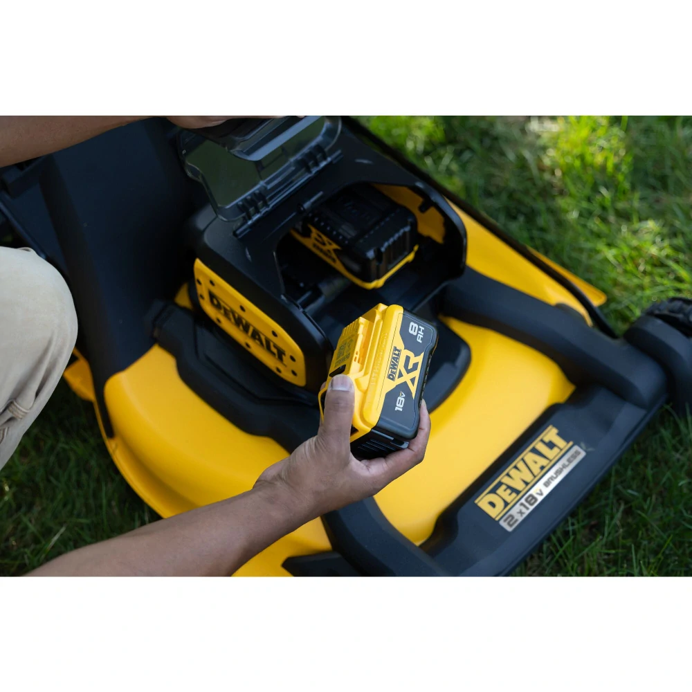 Aku zahradní sekačka 2x18V Dewalt DCMWP134 W2