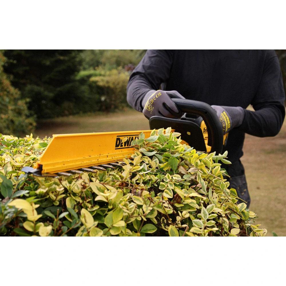 Aku plotostřih Dewalt DCMHT567 P1