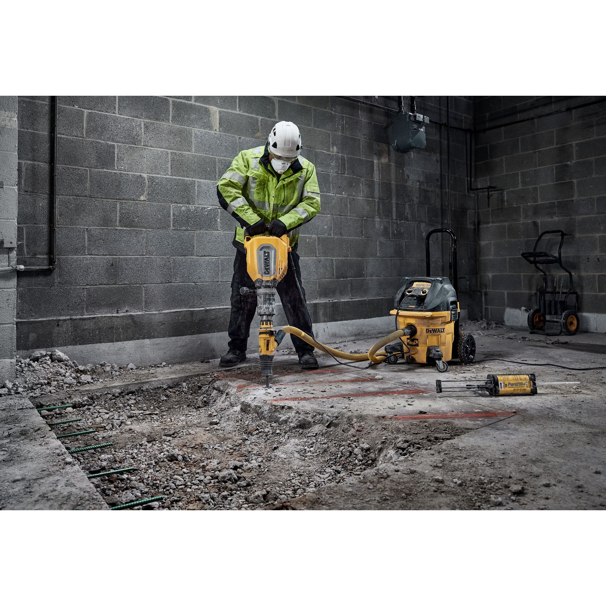 Bourací  kladivo Dewalt SDS Max D25911 K