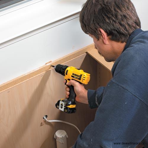 Dewalt aku vrtačka DCD710 N