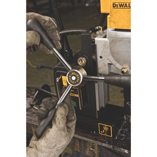 Magnetická vrtačka 50 mm DeWalt DWE1622K