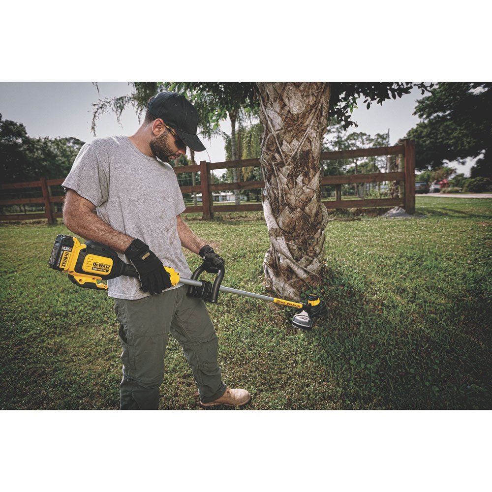 Aku strunová sekačka Dewalt DCM561 P1