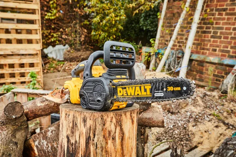 Aku řetězová pila 18 V Dewalt DCM565 P1