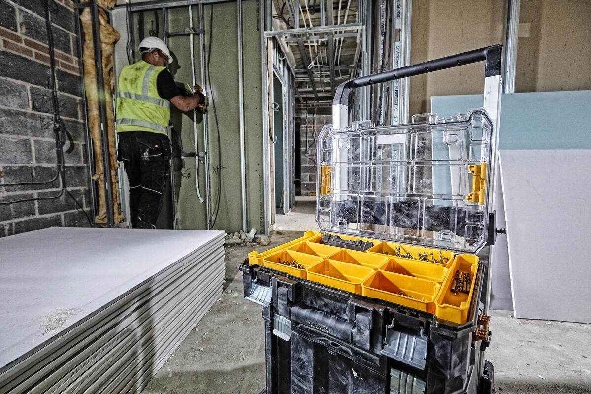 Dewalt kufr na nářadí TSTAK V