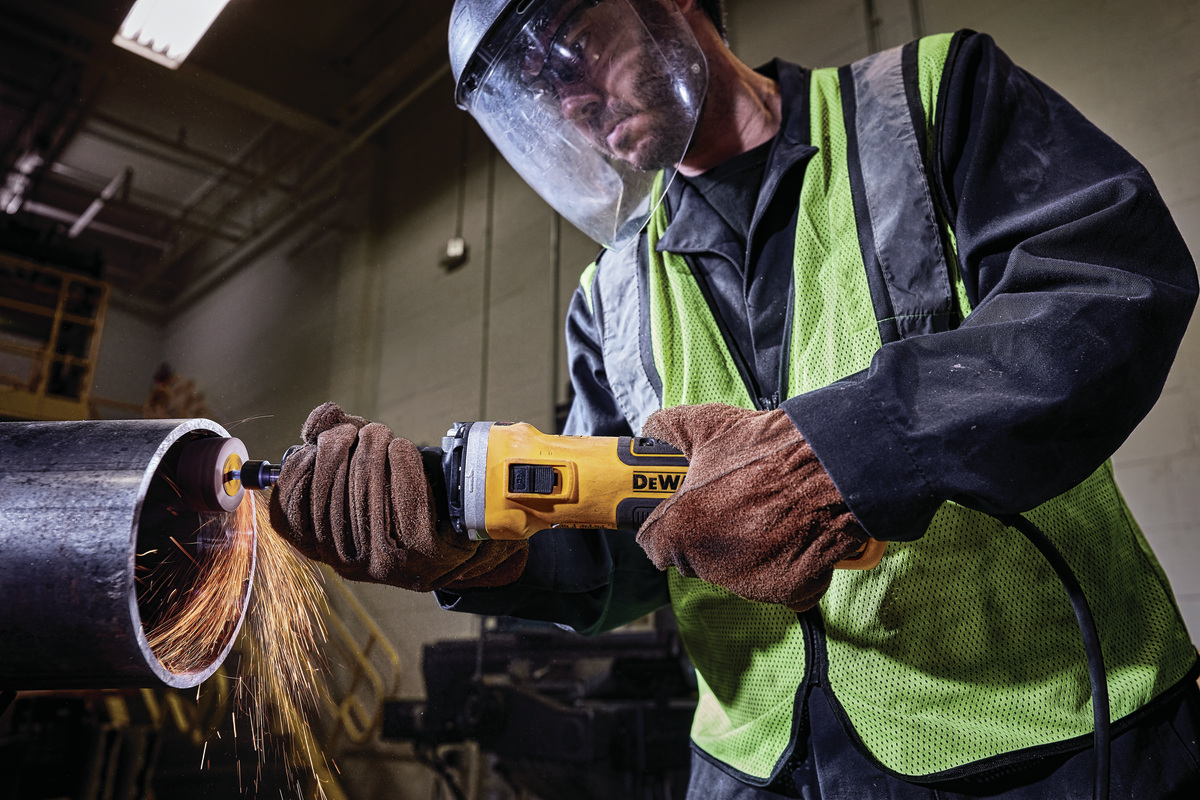 Přímá bezuhlíková bruska Dewalt DWE4997