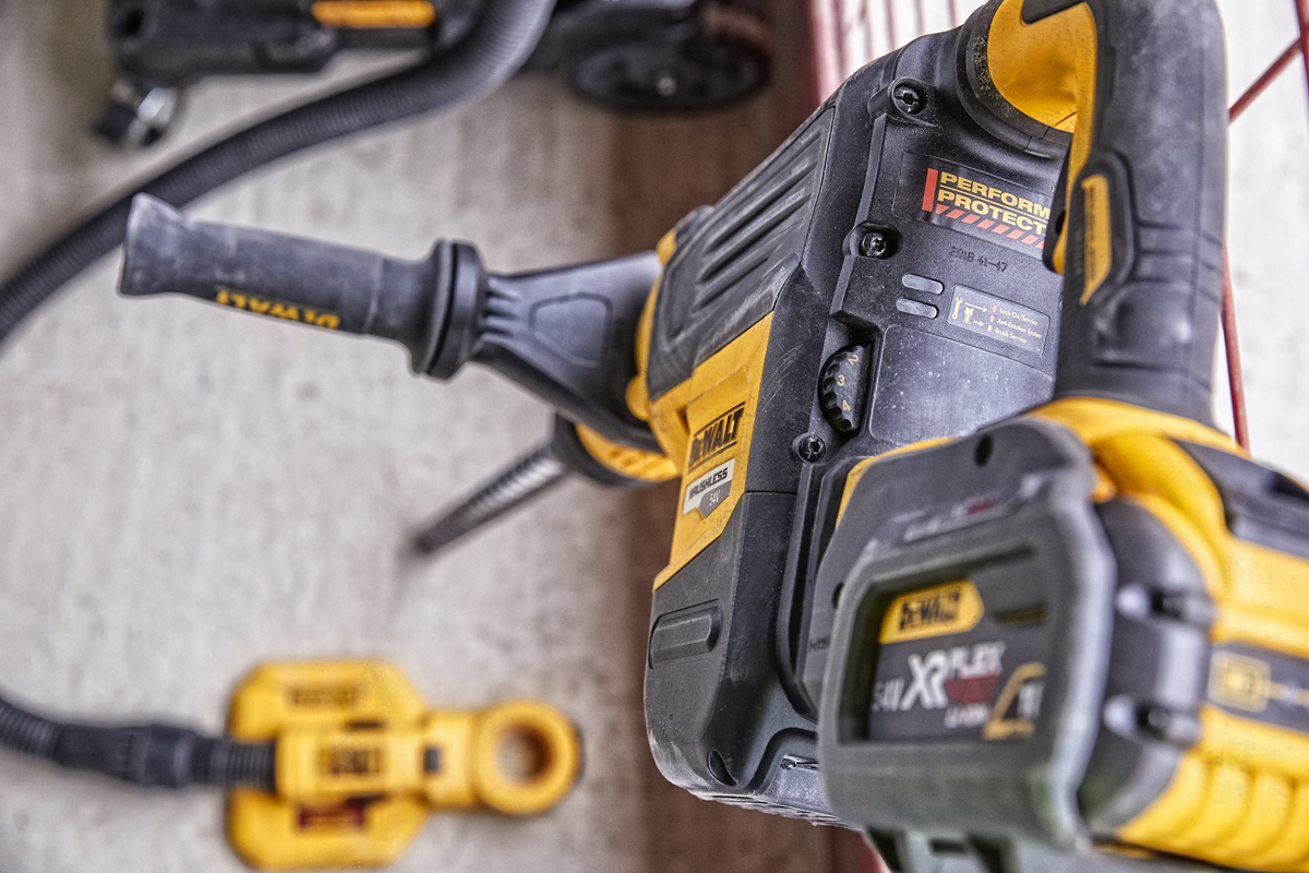 Kombinované kladivo FLEXVOLT 54V Dewalt DCH773 Y2