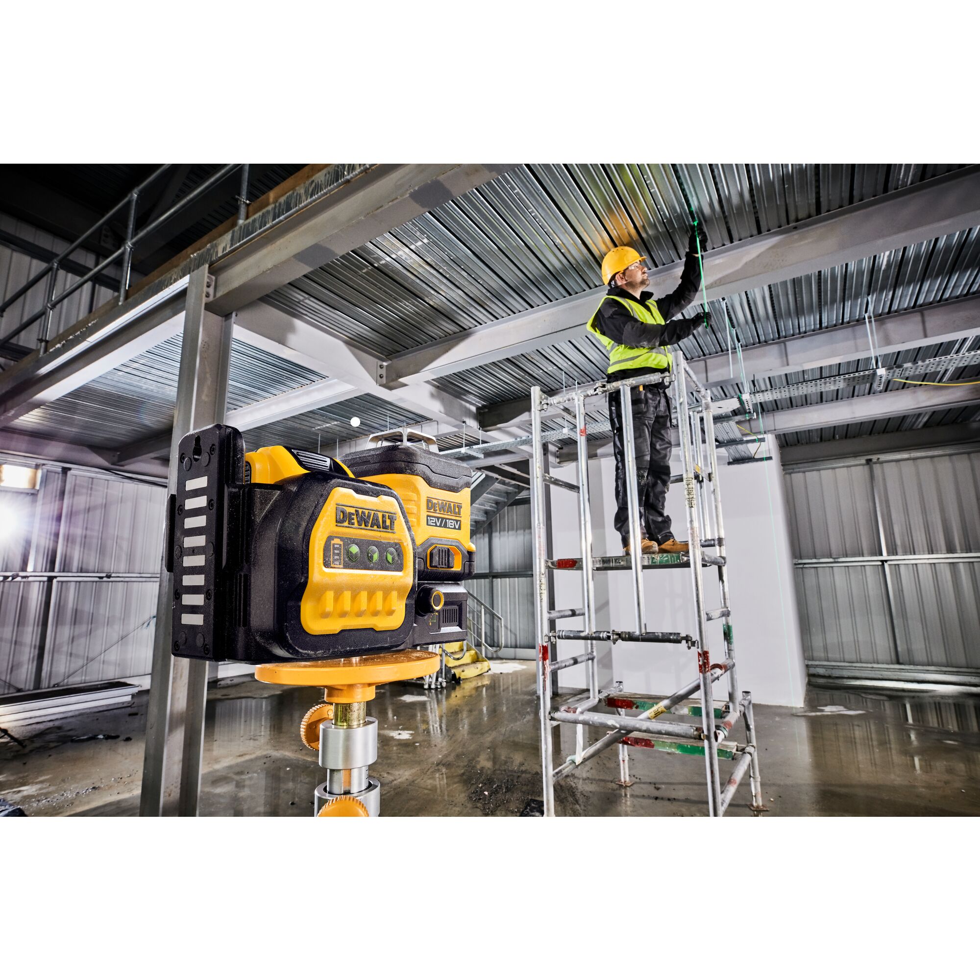 Laserový kříž se zeleným paprskem DCE089 D1G18