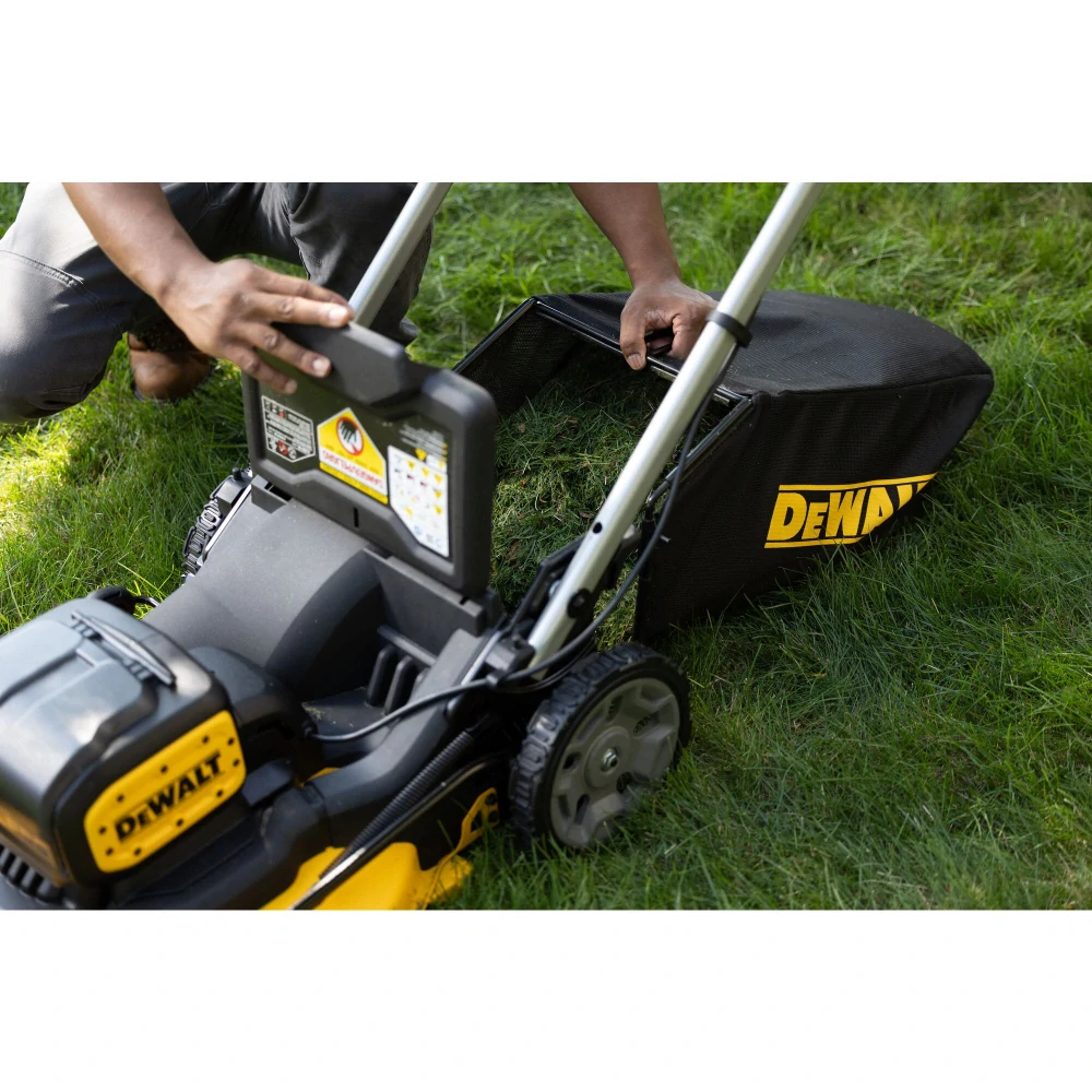 Aku zahradní sekačka 2x18V Dewalt DCMWP134 W2