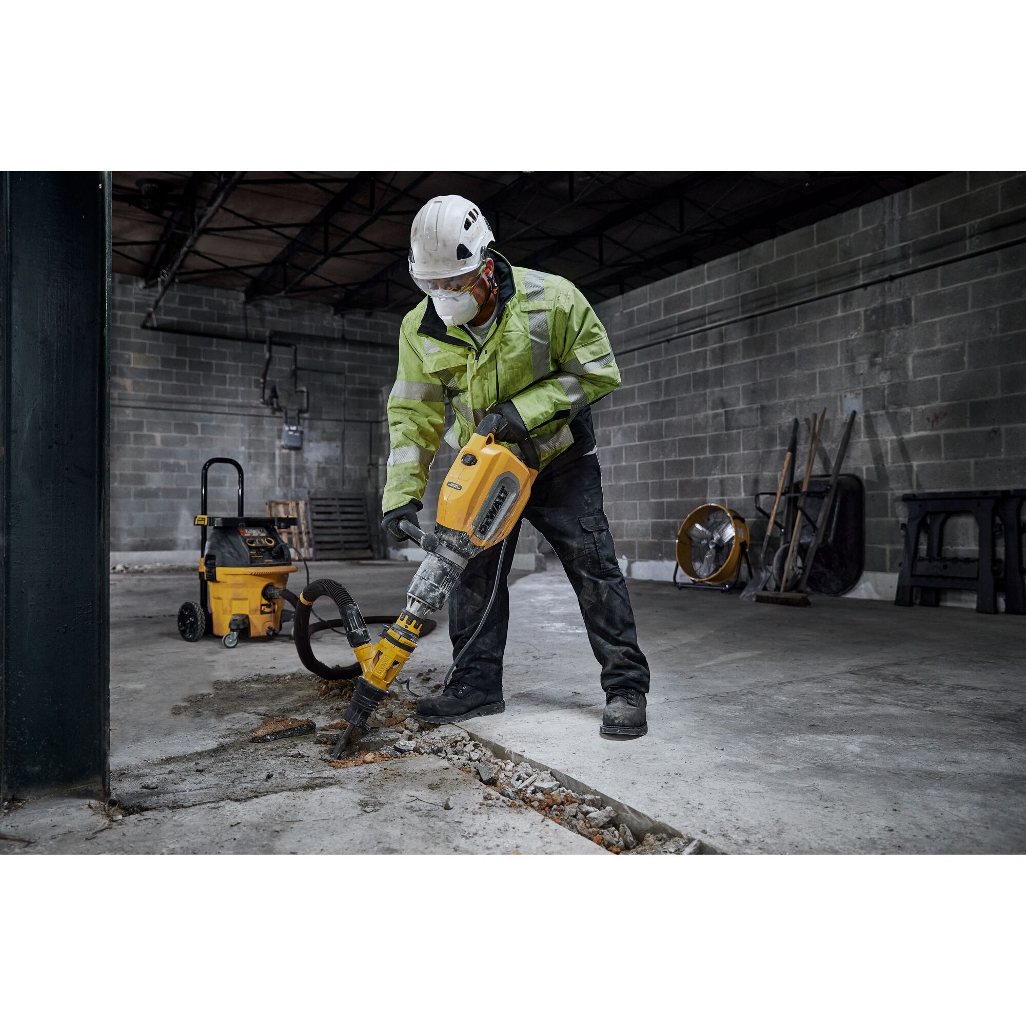 Bourací  kladivo Dewalt SDS Max D25911 K