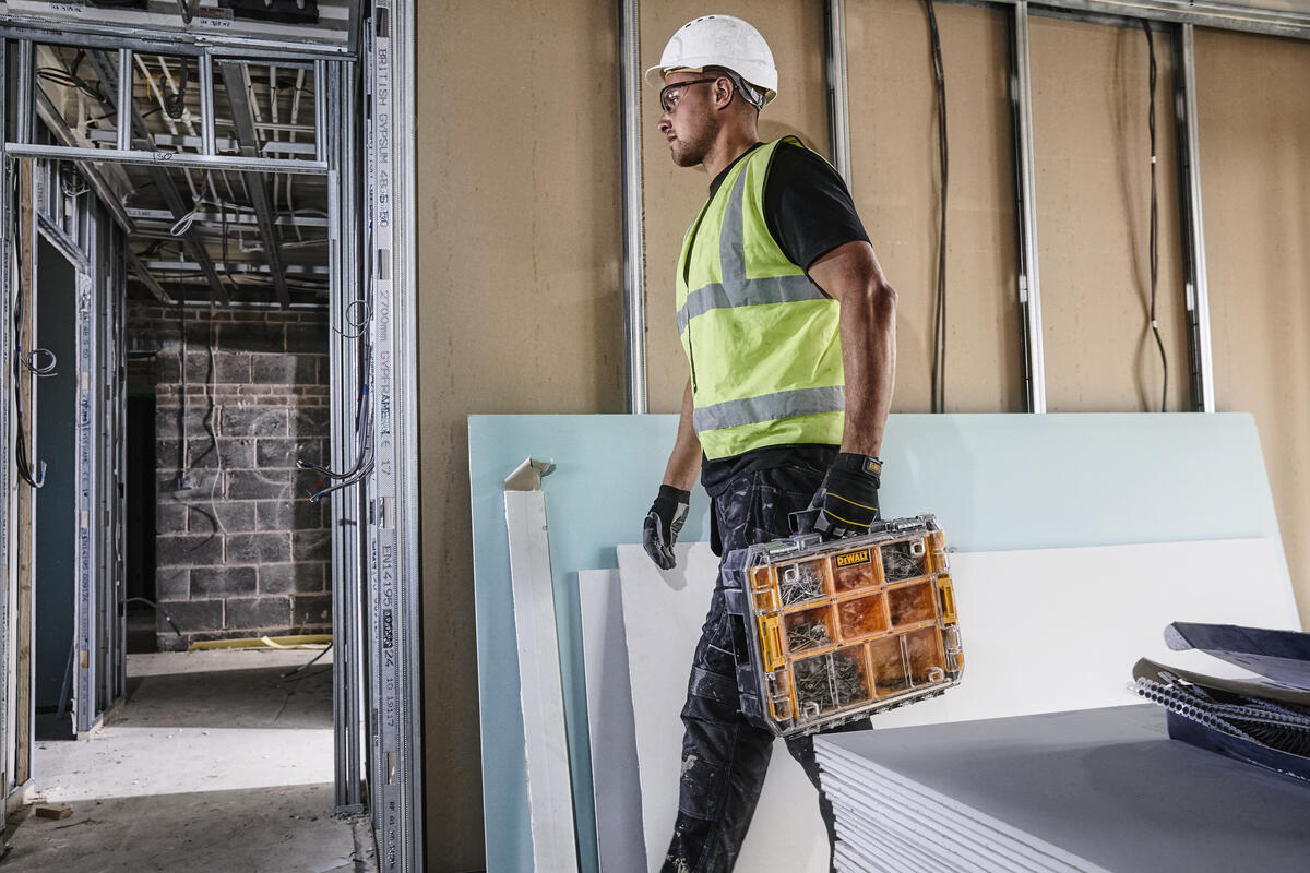 Dewalt kufr na nářadí TSTAK V