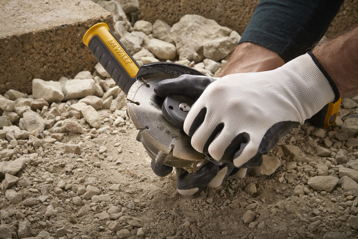 Rychloupínací bezpečnostní matice M14 Dewalt DT3559