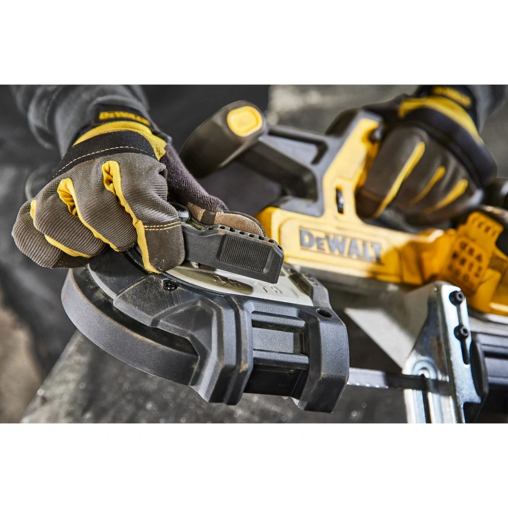 Dewalt pásová pila pro řezání kovů DCS378 N