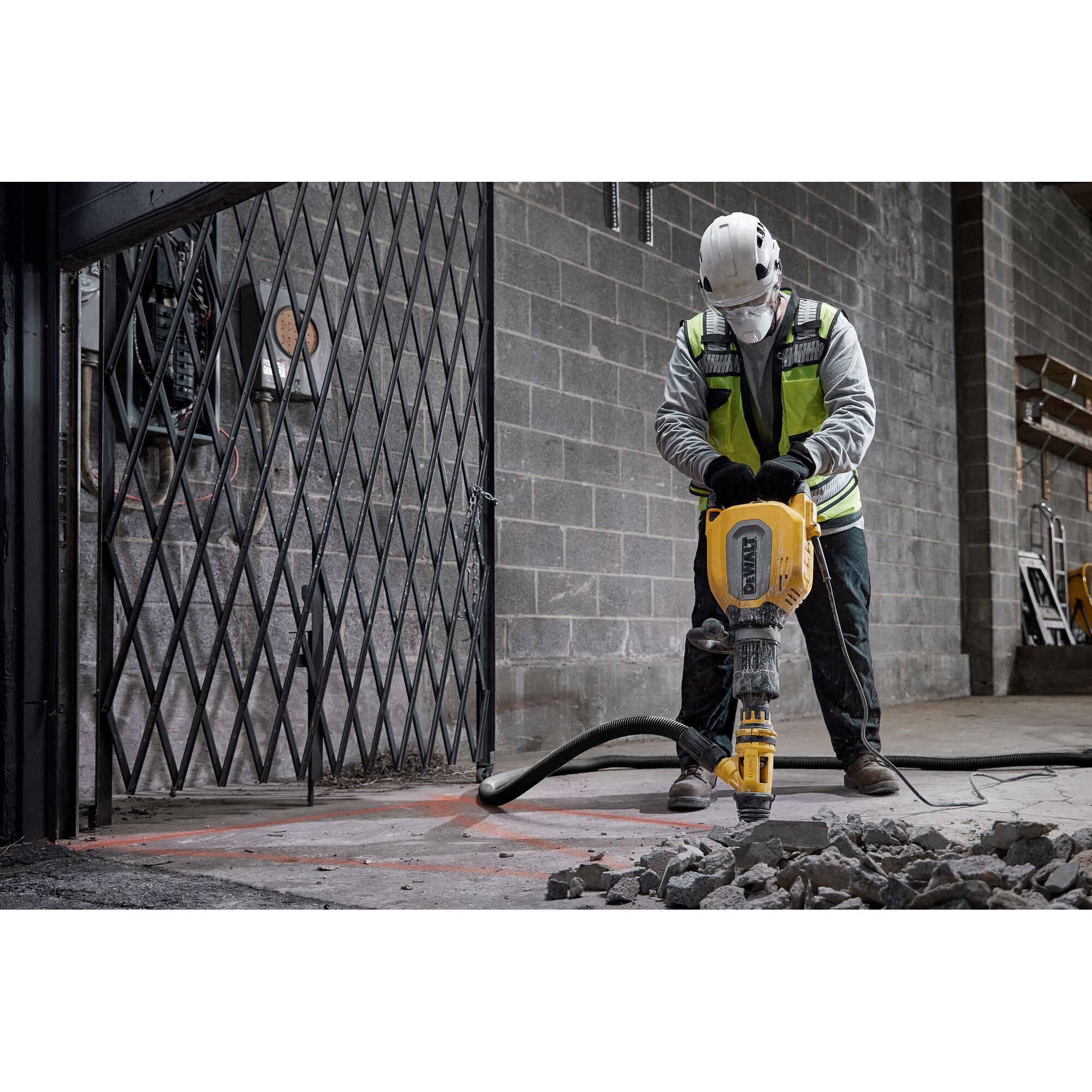 Bourací  kladivo Dewalt SDS Max D25911 K