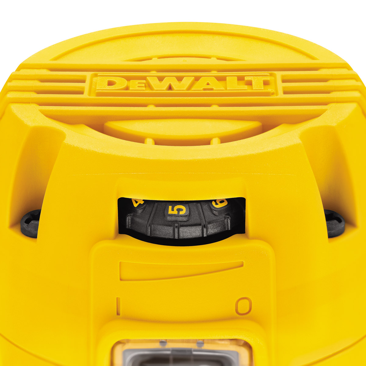 Základní pěstní frézka Dewalt D26200