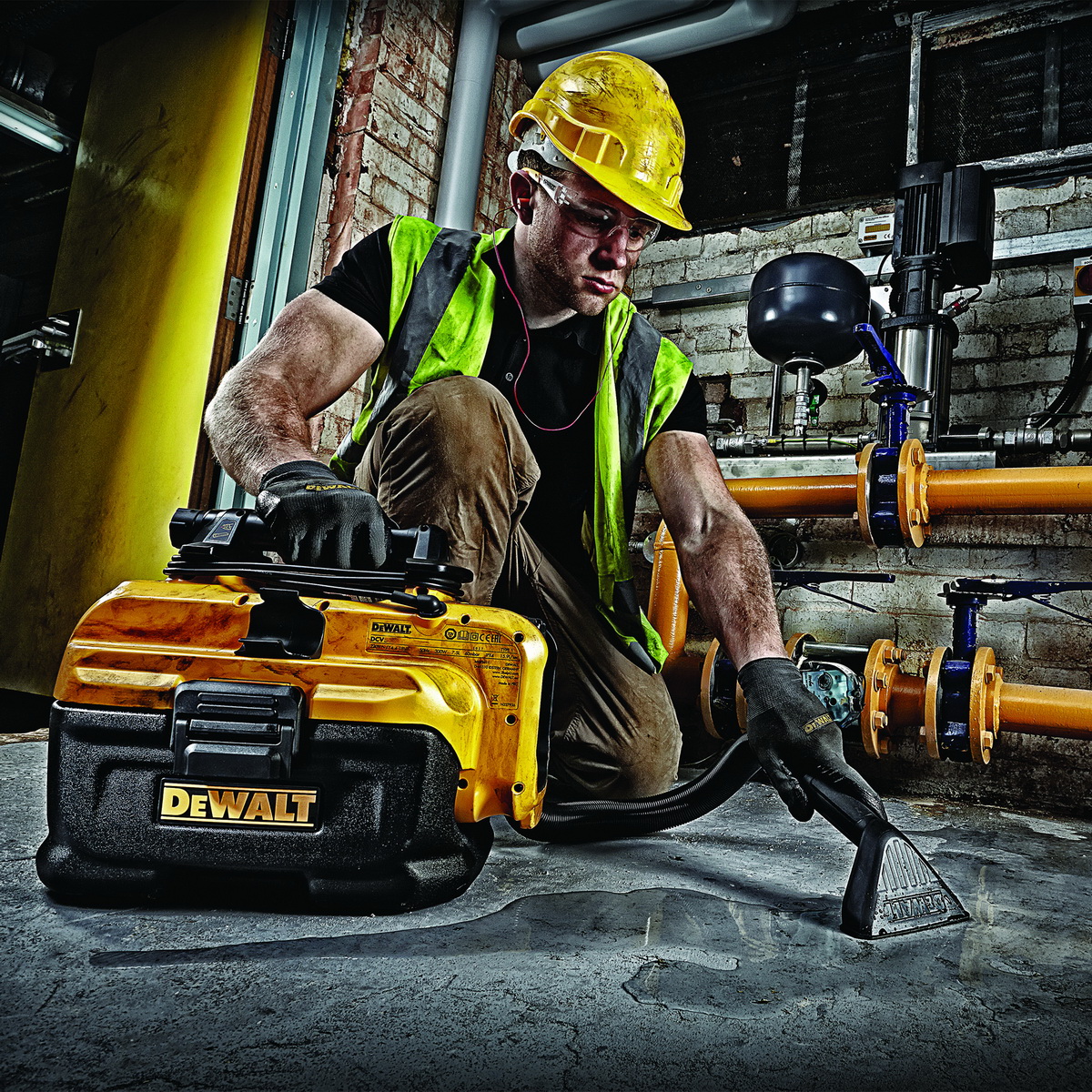 Vysavač DeWalt DCV584L T2