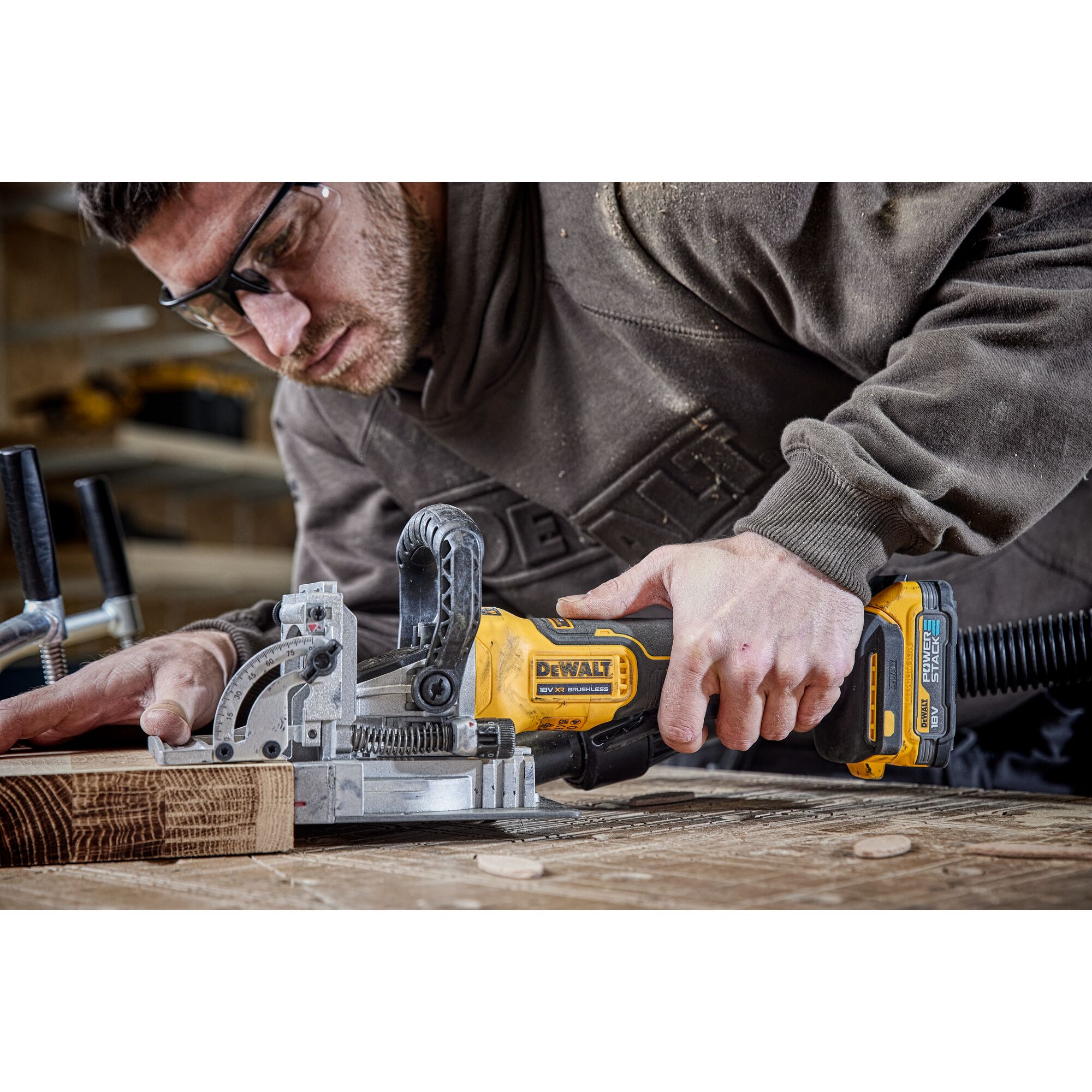 Dewalt aku lamevací frézka Dewalt DCW682 NT