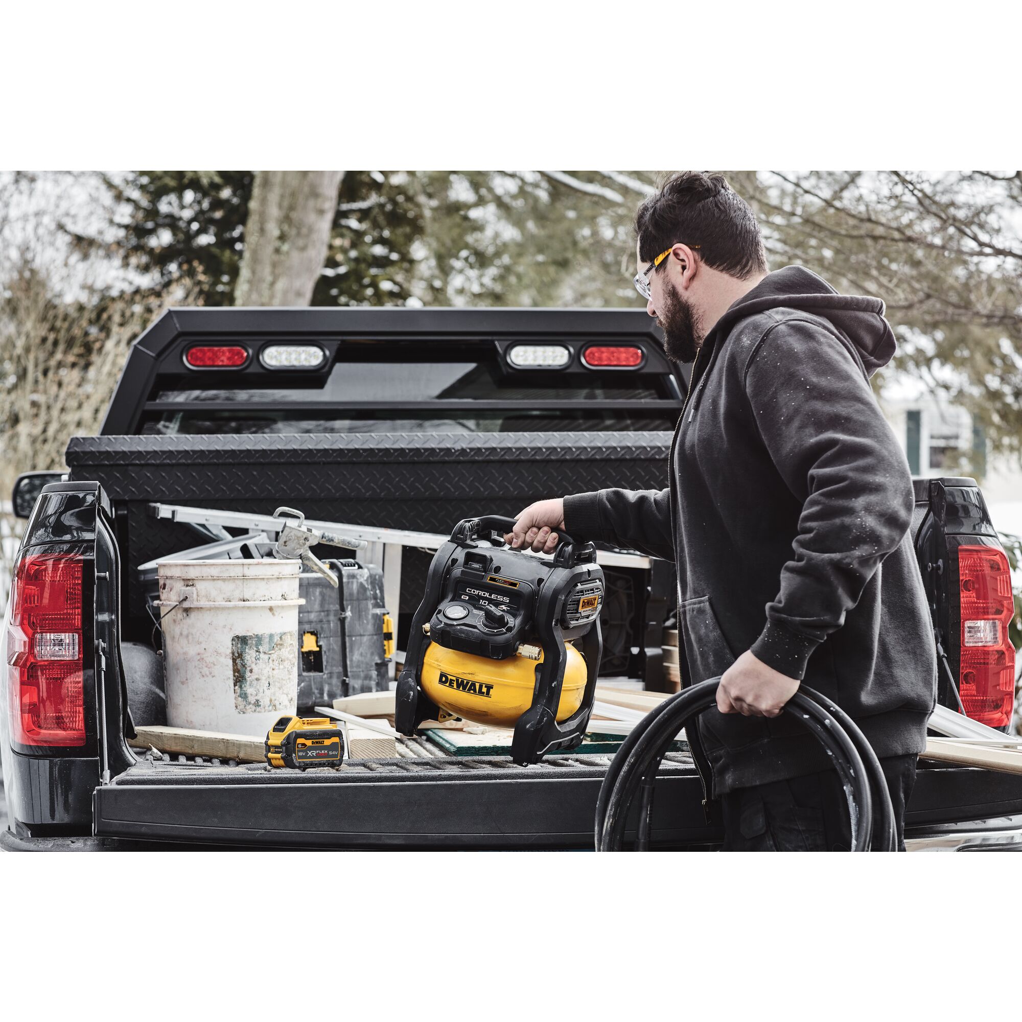 Aku vzduchový kompresor 10l Dewalt DCC1018 N