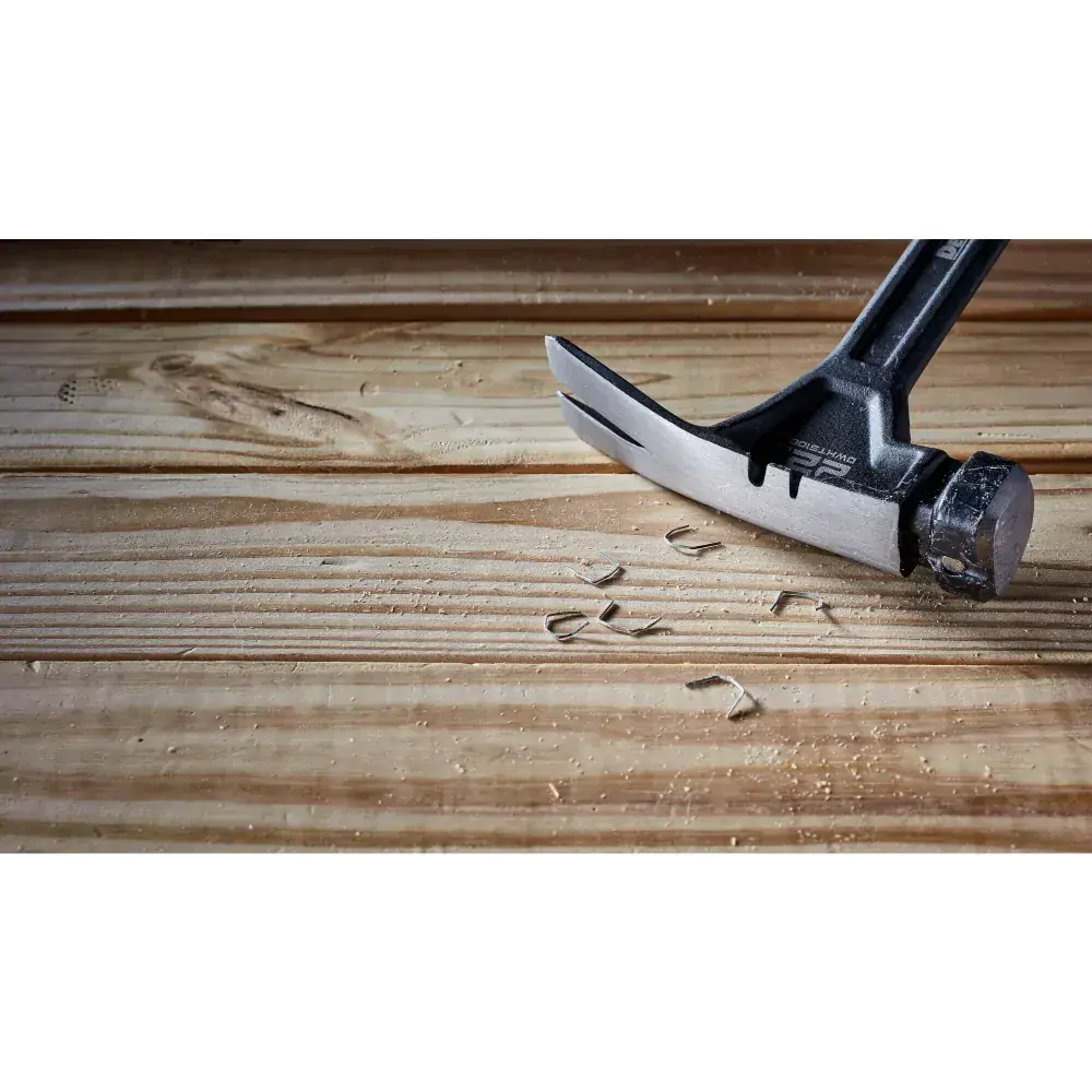 Tesařské kladivo řady XP Dewalt DWHT51006-0