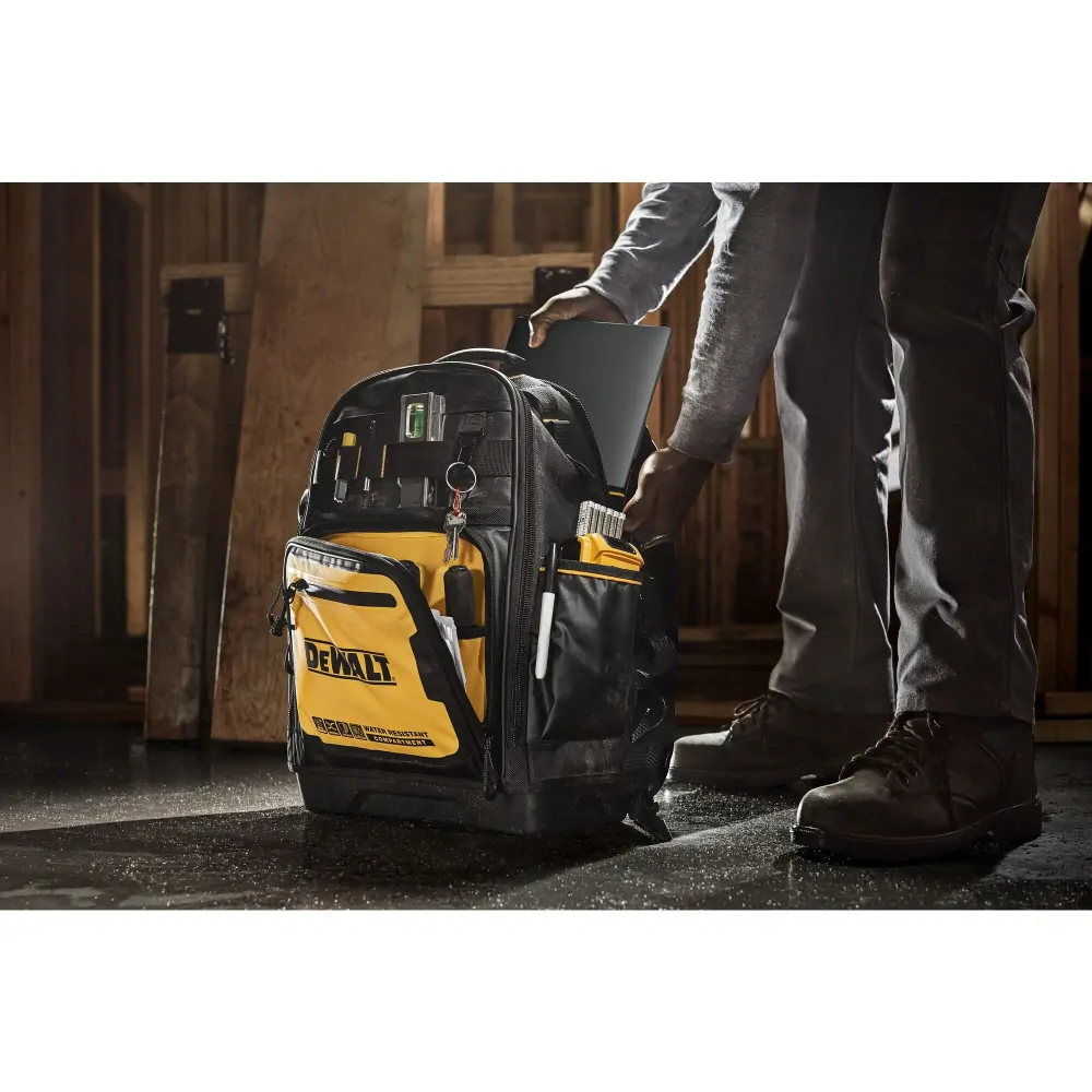 Dewalt PRO batoh na nářadí DWST60102-1